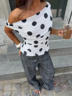 Design By Si Lily top med polkaprikker - Hvid/sort Best