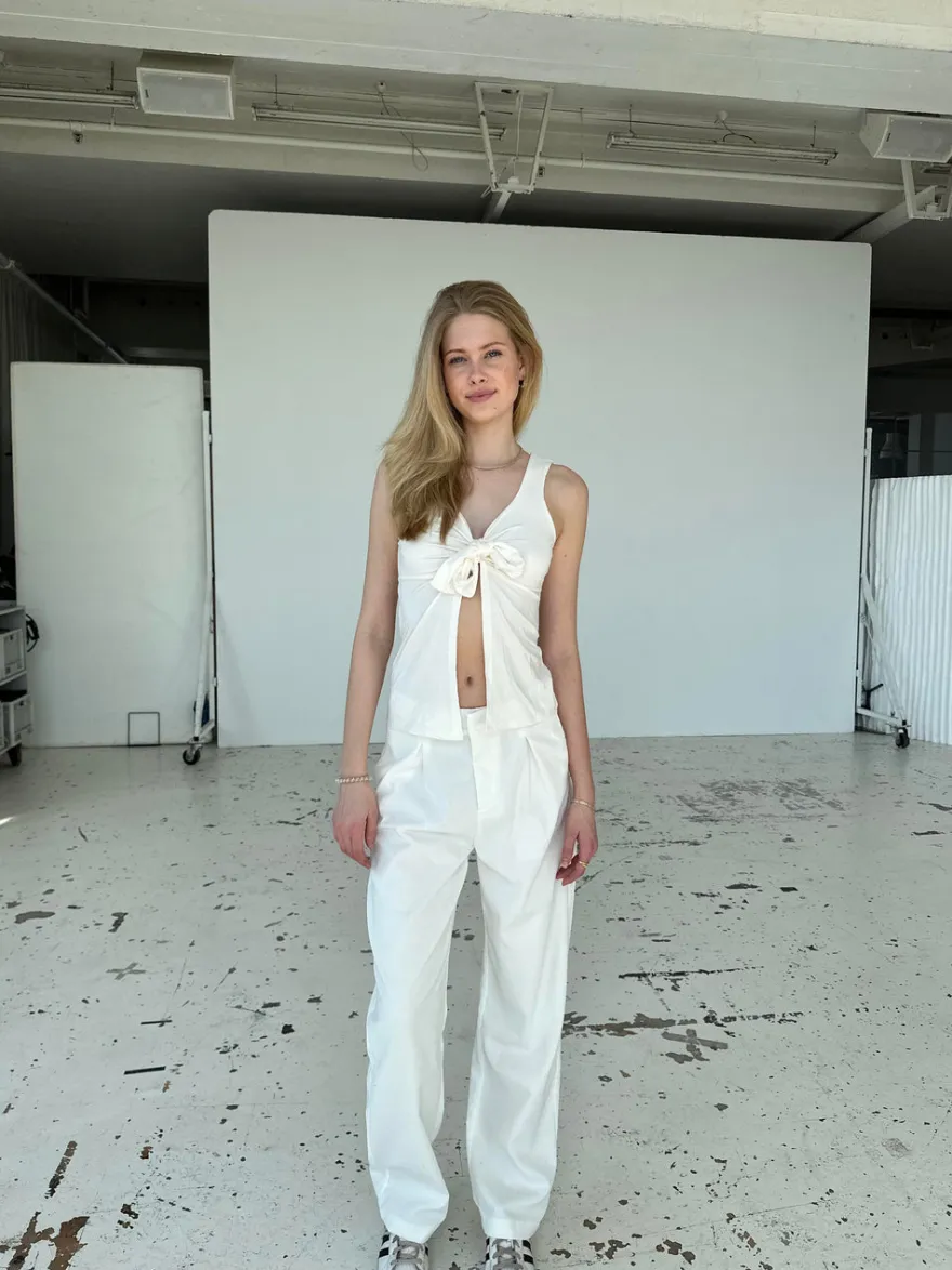 Design By Si Lisette oversized suit bukser i fløjl - Off-white Online