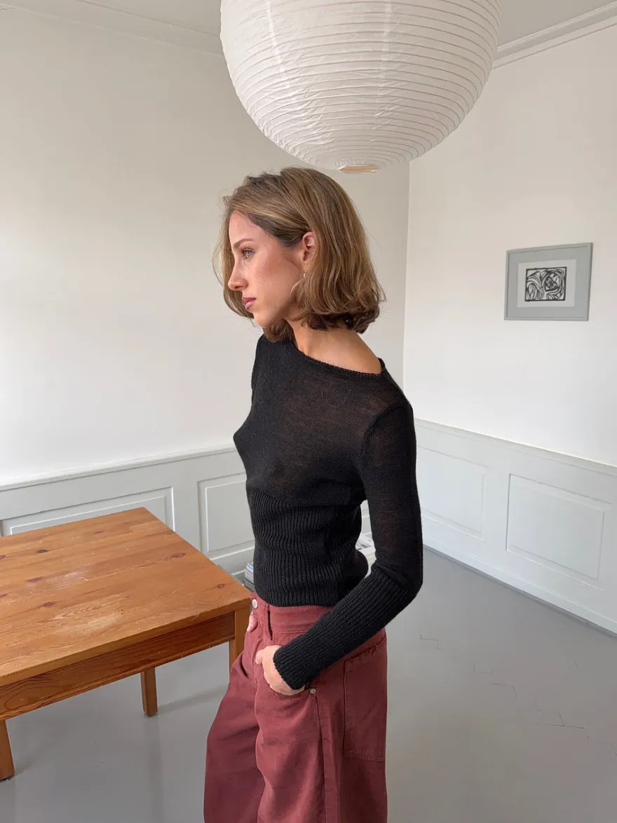 Design By Si Lova figursyet striktrøje - Sort Online