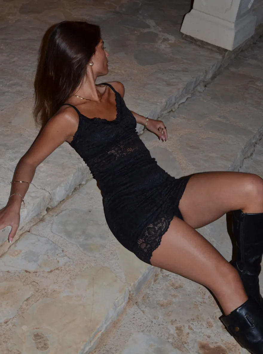 Design By Si Lucie minikjole med blonder - Sort New