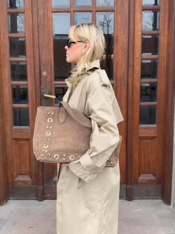 Design By Si Lyra taske med nitter - Brun Clearance