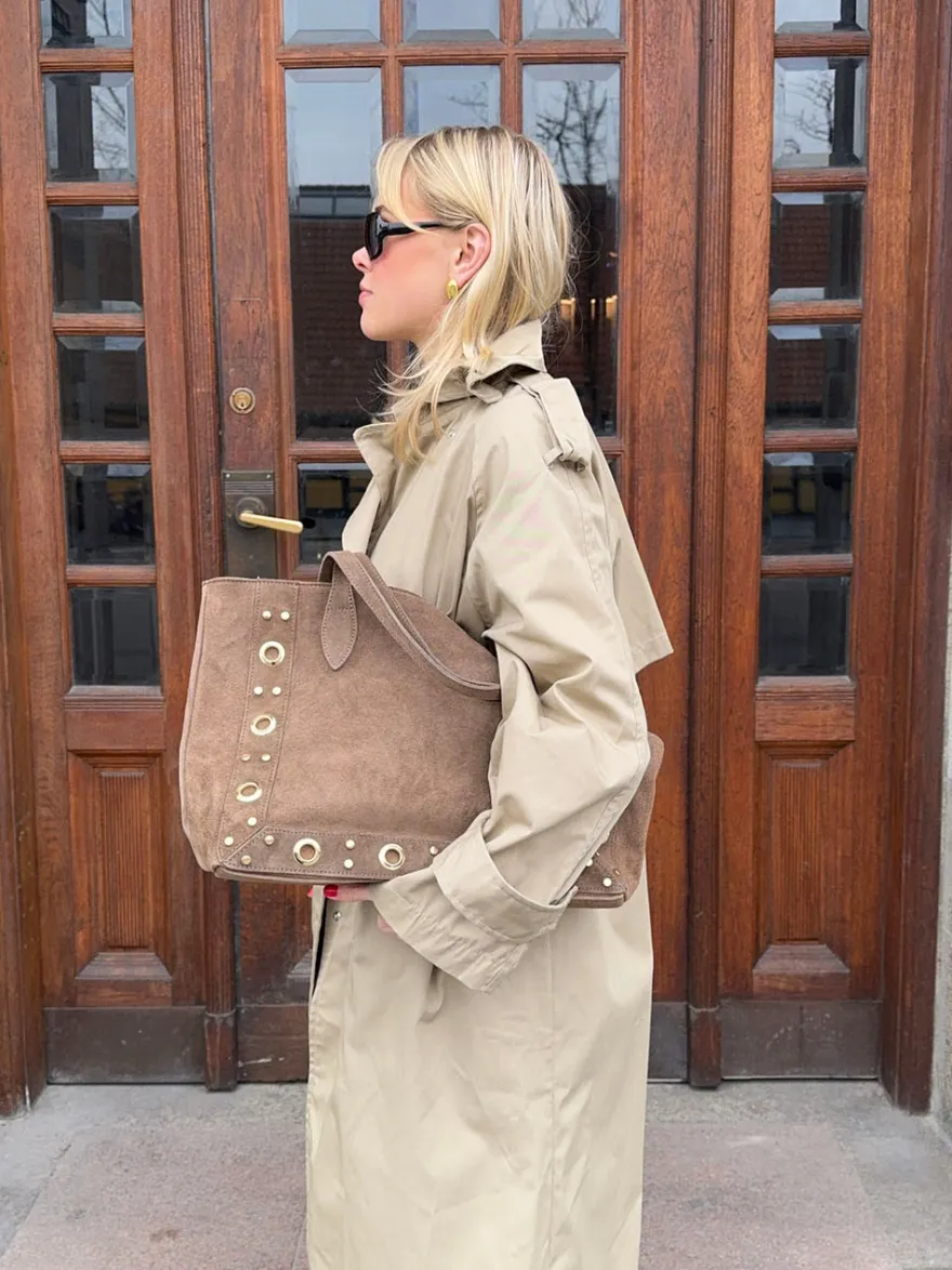 Design By Si Lyra taske med nitter - Brun Clearance