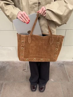 Design By Si Lyra taske med nitter - Karamelfarvet Discount