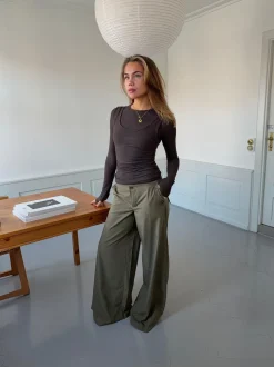 Design By Si Maluna bukser med nålestriber - Kaki Online
