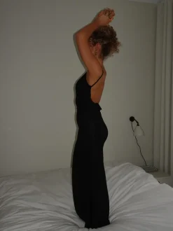 Design By Si Marajana kjole med dyb blonde ryg - Sort Best