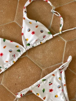 Design By Si Marietta bikini med frugter - Hvid Clearance