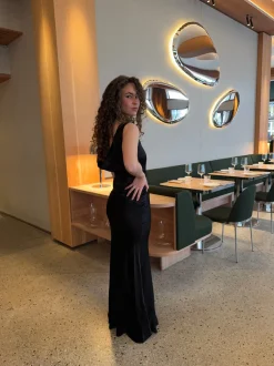 Design By Si Miana maxi satinkjole - Sort Discount