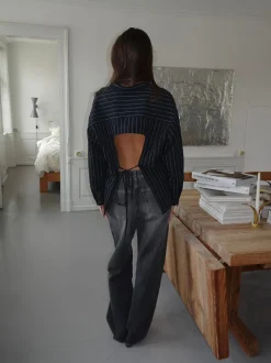 Design By Si Miki stribet skjorte med åben ryg - Mørk navy Sale