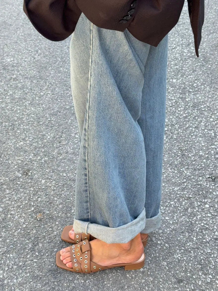 Design By Si Milina sandaler med nitter - Brun Best