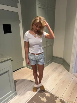 Design By Si Mily stribede pyjamas shorts - Lyseblå/grøn/hvid Sale