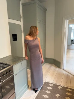 Design By Si Mina one shoulder maxikjole - Taupe New
