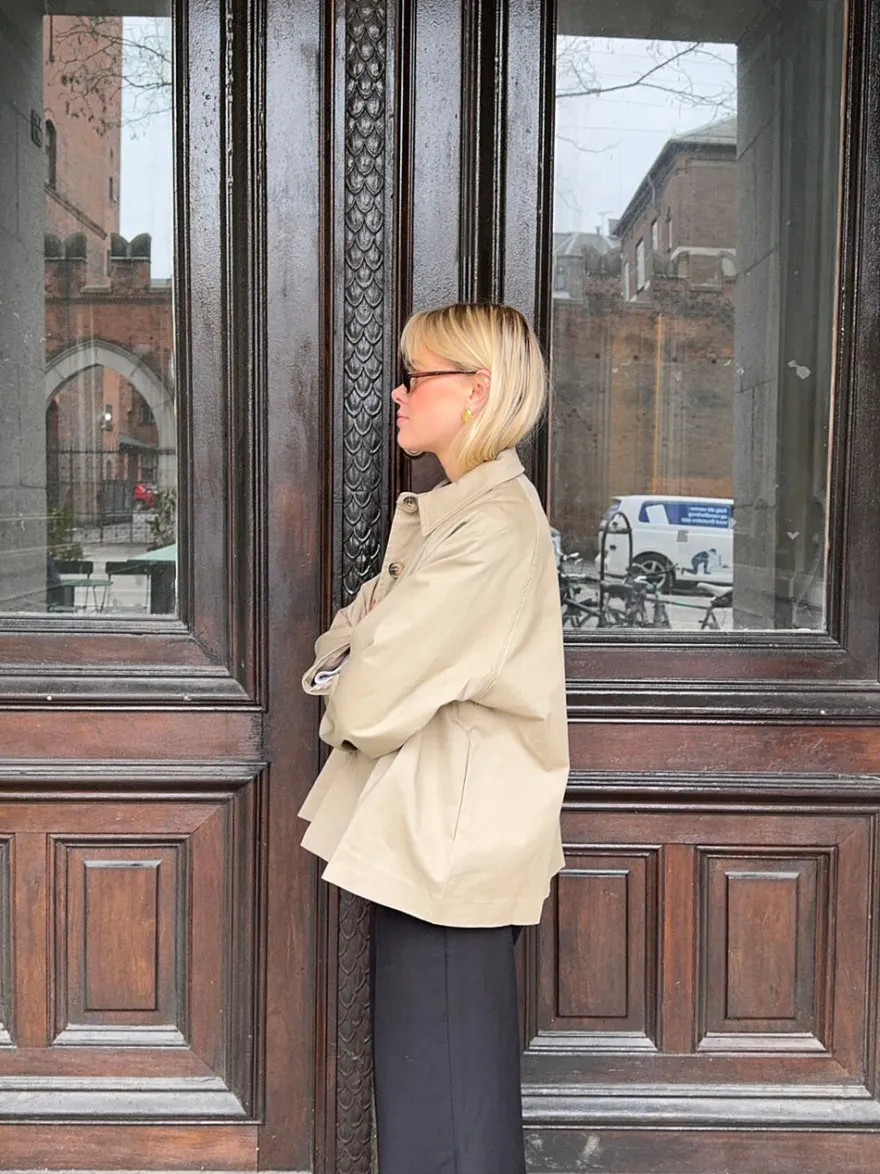 Design By Si Monica kort trenchcoat - Beige Sale
