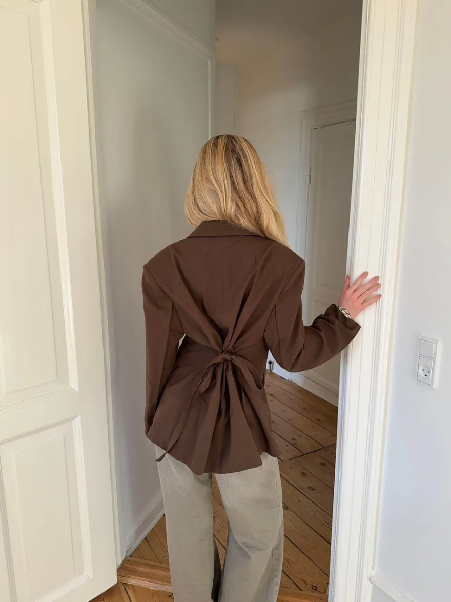 Design By Si Myna figursyet blazer - Brun Discount