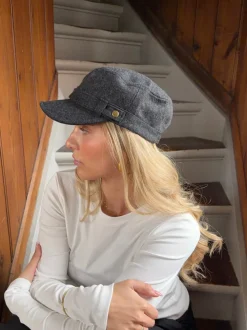 Design By Si Myra kasket med detaljer - Grå Discount