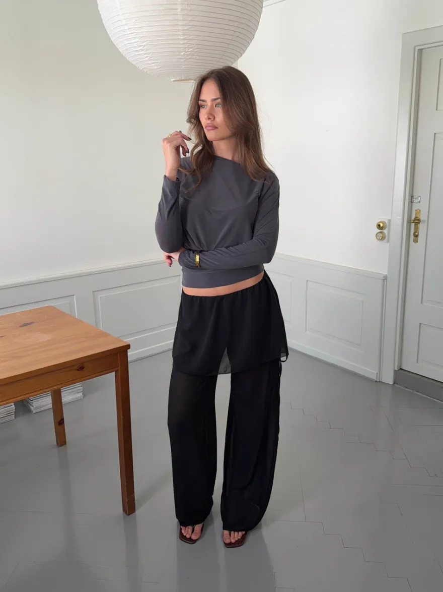 Design By Si Nadina bukser med nederdel - Sort Online