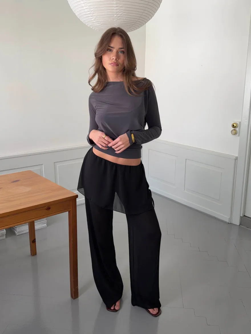 Design By Si Nadina bukser med nederdel - Sort Online