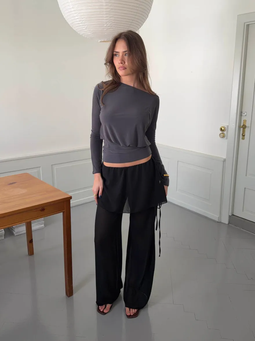 Design By Si Nadina bukser med nederdel - Sort Online