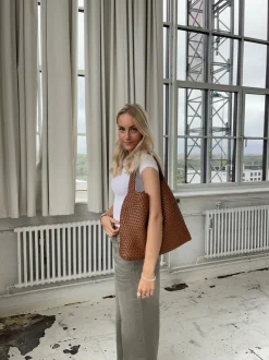 Design By Si New York flettet taske - Brun Hot
