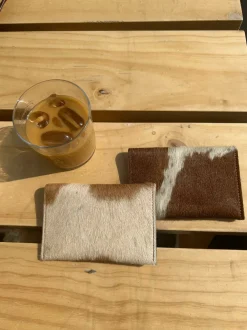 Design By Si Nuvia pung i koskind med knap - Lysebrun/Karamel Clearance