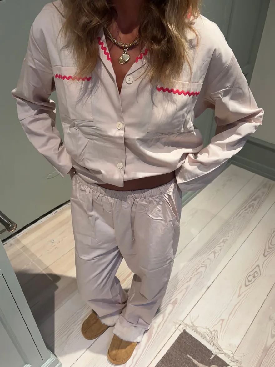 Design By Si Pinja pyjamas sæt - Beige/rød Outlet
