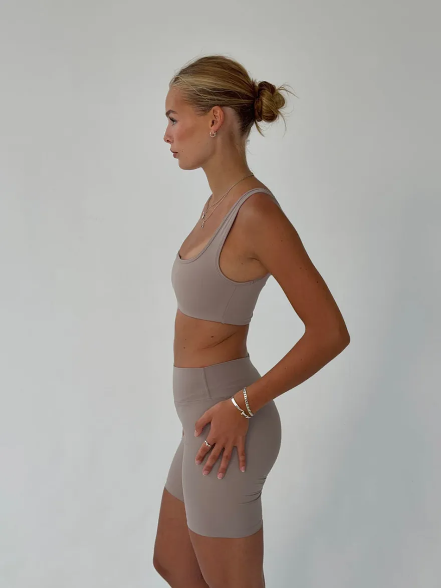 Design By Si Plaza sports bra - Ash Discount