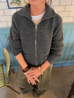 Design By Si Pluto cardigan med lynlås - Grå