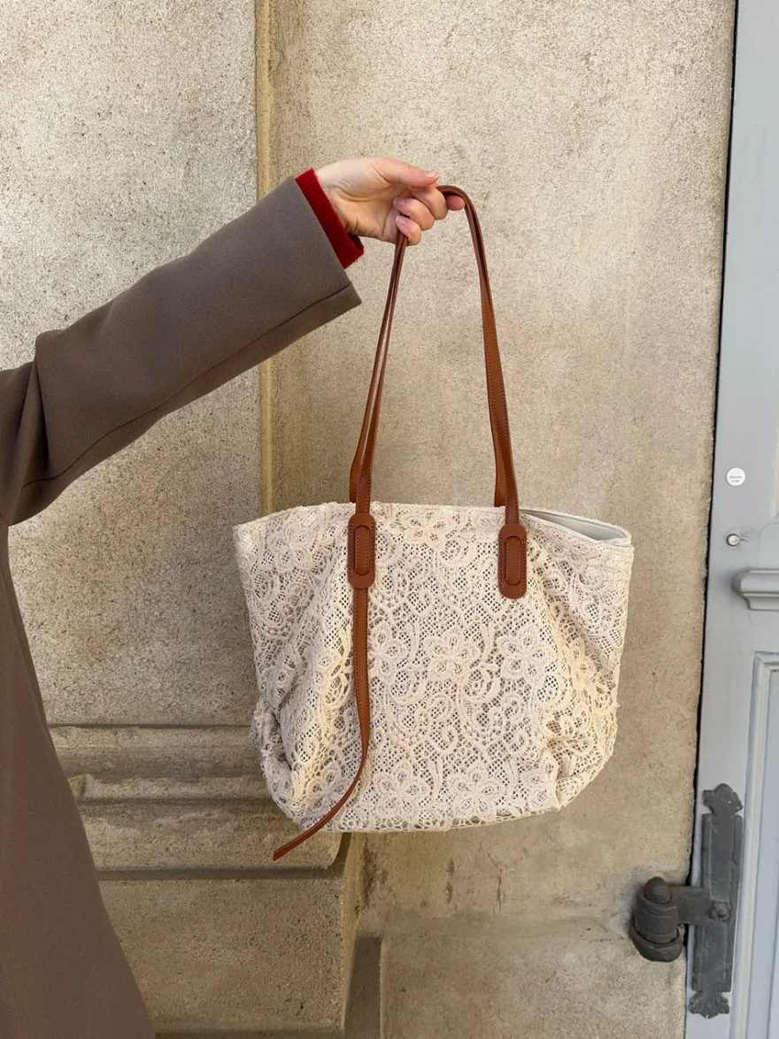 Design By Si Porto Alegre skuldertaske med blonde - Beige Clearance