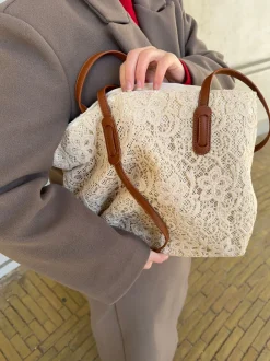 Design By Si Porto Alegre skuldertaske med blonde - Beige Clearance