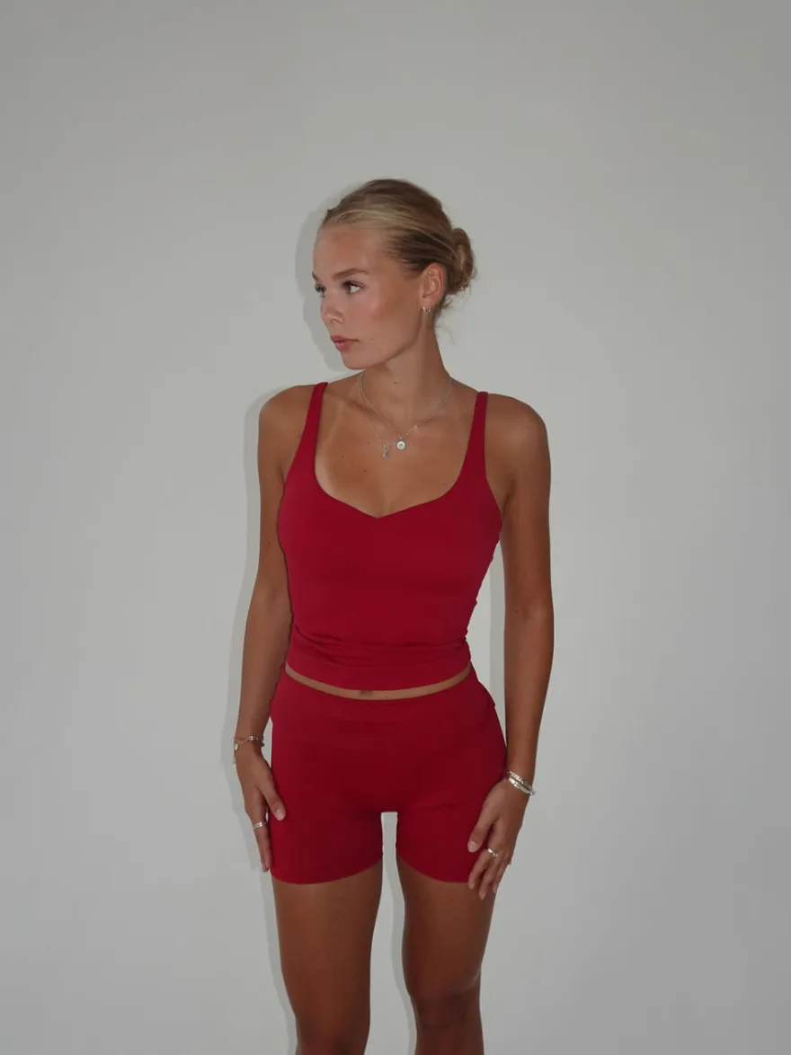 Design By Si Prosper tank top - Cherry Best