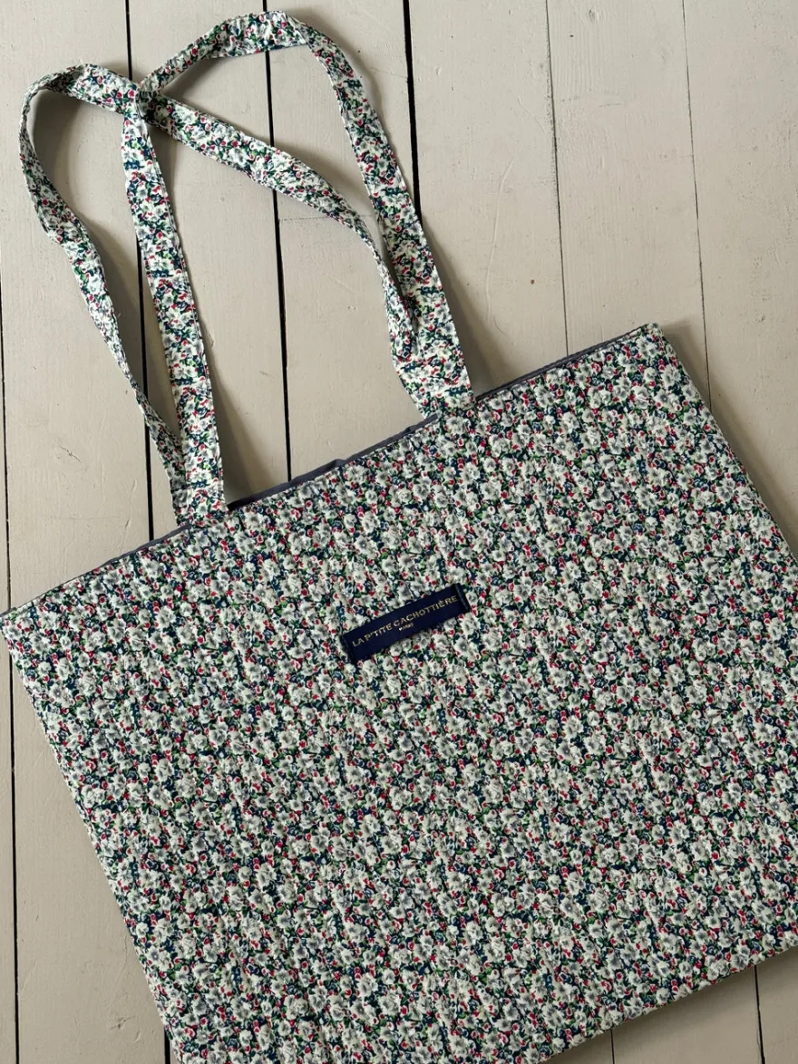 Design By Si Rhodes net med blomster - grøn/hvid/rød Clearance