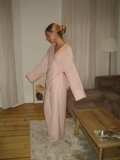 Design By Si Rikki bluse med bindebånd - Lys rosa