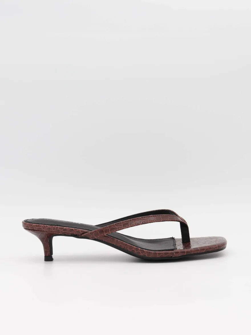 Design By Si Safine mules med krokodilleprint - Brun