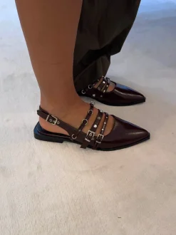 Design By Si Saga slingback sandaler med spændedetaljer - Mørkerød Best