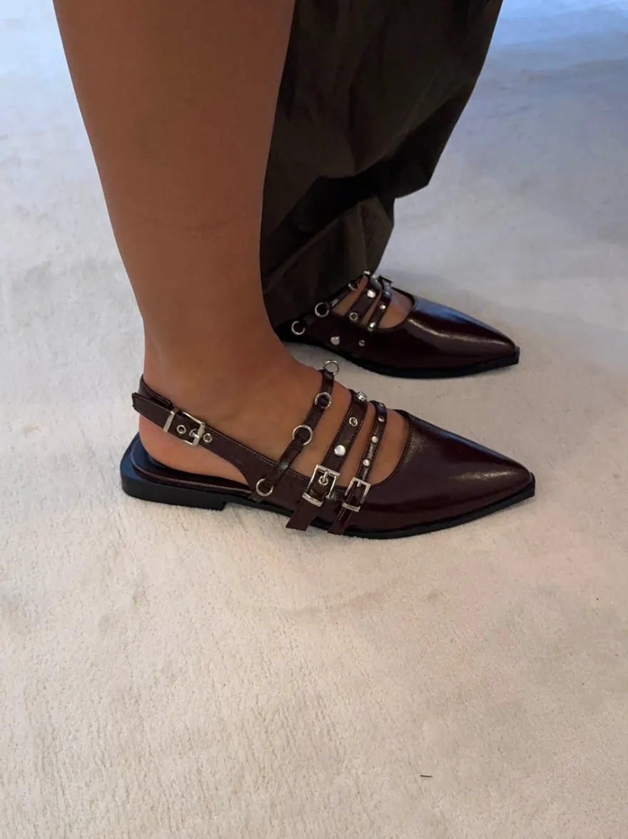 Design By Si Saga slingback sandaler med spændedetaljer - Mørkerød Best