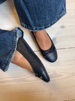 Design By Si Sasusina ballerina - Navy Outlet