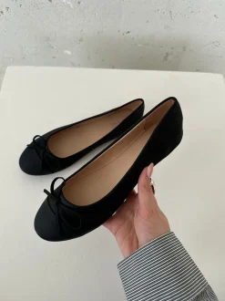 Design By Si Segovia ballerina sko med sløjfe - Sort Clearance