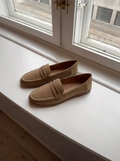 Design By Si Sjola loafers - Beige Online