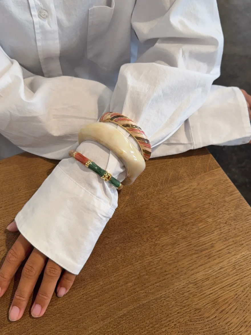 Design By Si Sola armbånd med striber - Grøn/off white/brun/guld