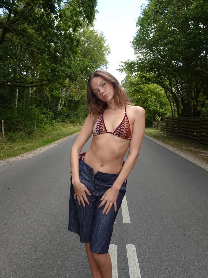 Design By Si Soleil bikini med mønster - Bordeaux/orange/gul Sale