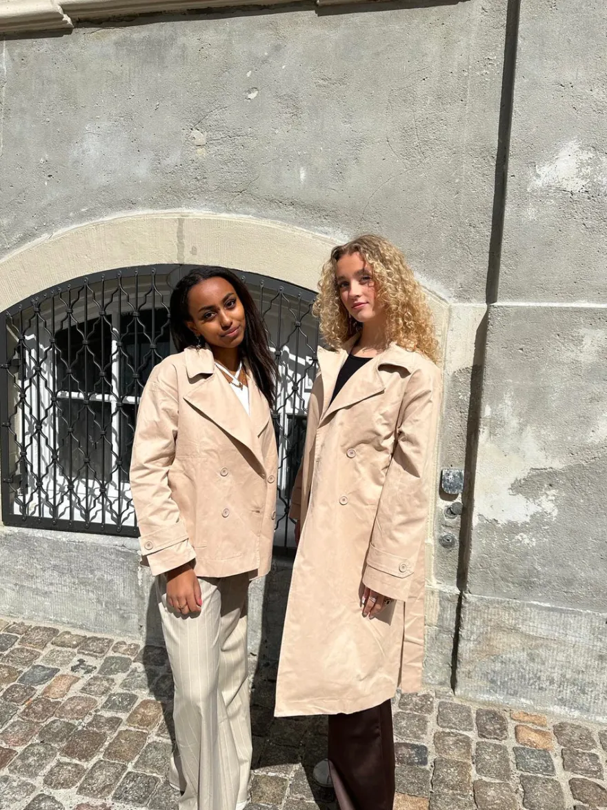 Design By Si Sophia trenchcoat - Beige