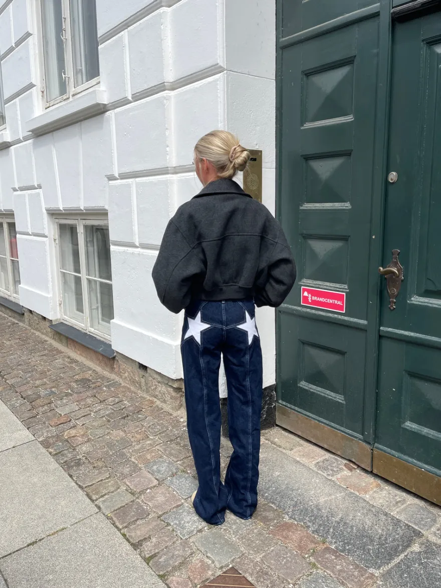 Design By Si Star jeans med hvide stjerner - Mørk denim Outlet