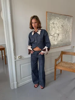 Design By Si Suivinia jeans med koprint - Blå Online