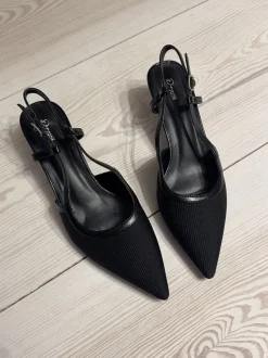 Design By Si Suzanne slingback hæle med detaljer - Sort Clearance