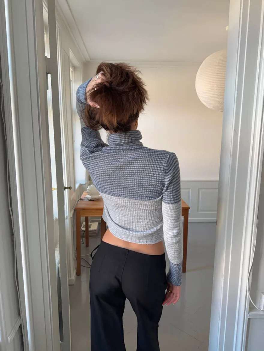 Design By Si Swela striktrøje med turtleneck - Lyseblå/mørkeblå Sale