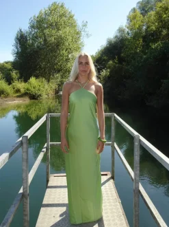 Design By Si Talia halterneck kjole i satin - Grøn Online