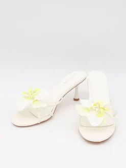 Design By Si Thaline stiletter med blomsterdetalje - Hvid Clearance