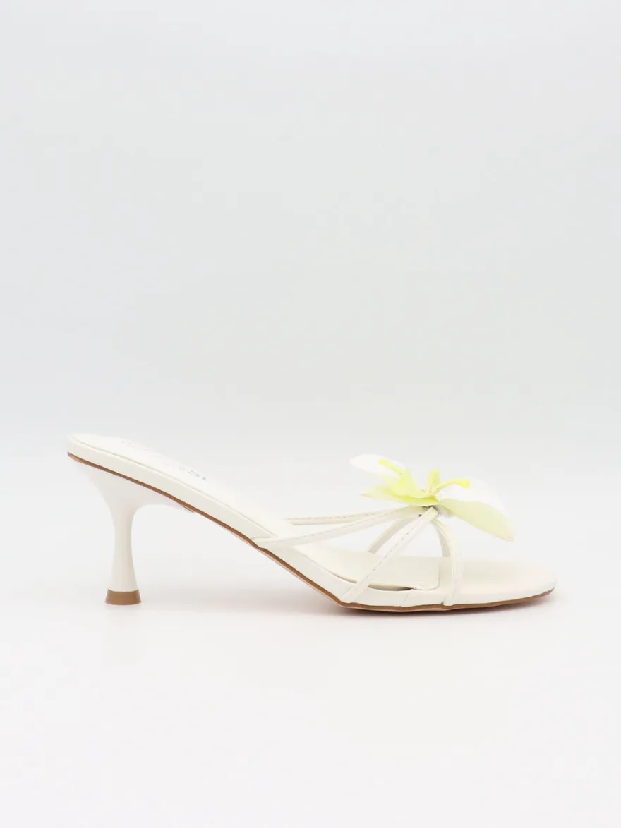 Design By Si Thaline stiletter med blomsterdetalje - Hvid Clearance
