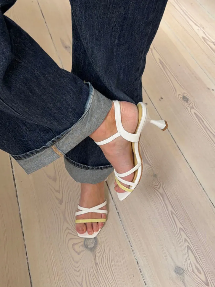 Design By Si Tillia hæle - Hvid/gul Outlet