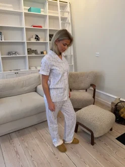 Design By Si Tinna pyjamas sæt med isvafler - Blå/hvid Sale