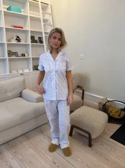 Design By Si Tinna pyjamas sæt med isvafler - Blå/hvid Sale